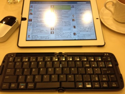 iPad2とリュウドのBluetoothキーボードでノマド