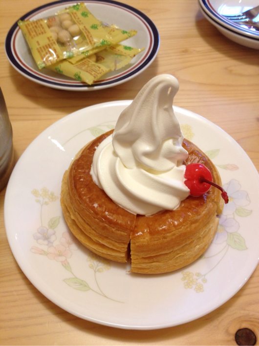 コメダ珈琲のミニシロノワール コメダ珈琲のミニシロノワール