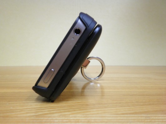 Bluetooth接続キーボードを装着したiPhone 4S