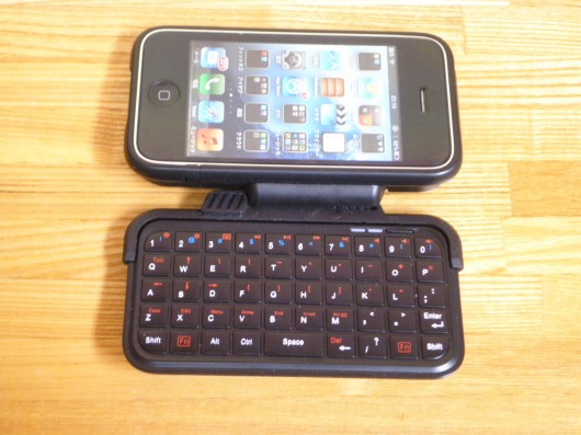 TK421を装着したiPhone 3GS