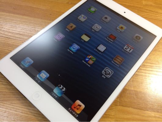 マットな感じで反射を防ぐダイソーのiPad mini用防指紋保護フィルム マットな感じで反射を防ぐダイソーのiPad mini用防指紋保護フィルム