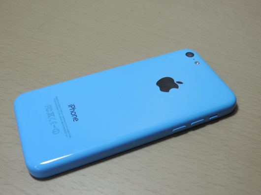 鮮やかブルーのiPhone5c