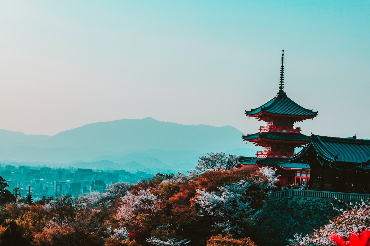 意外な組み合わせ!?古都がeスポーツの聖地となる日も近い?